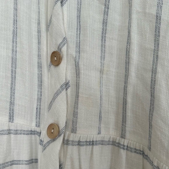 Zara Tunic with Wooden Button Detail - Picture 3 of 5